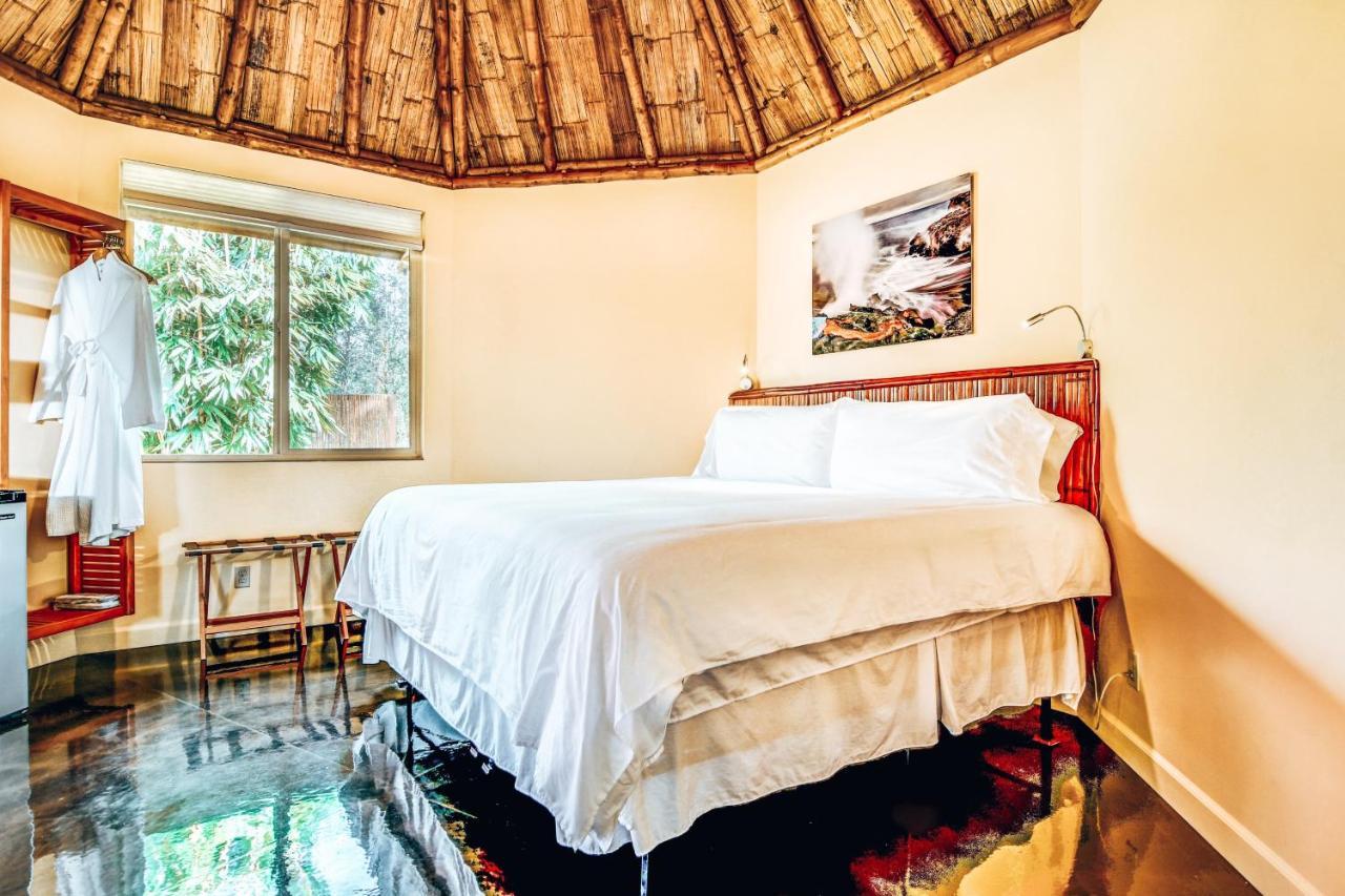 Volcano Eco Retreat By Heart Core - Adults Only Bed & Breakfast