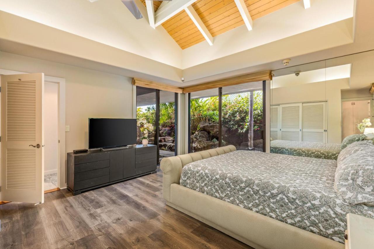 Waterfall House - Hawaii