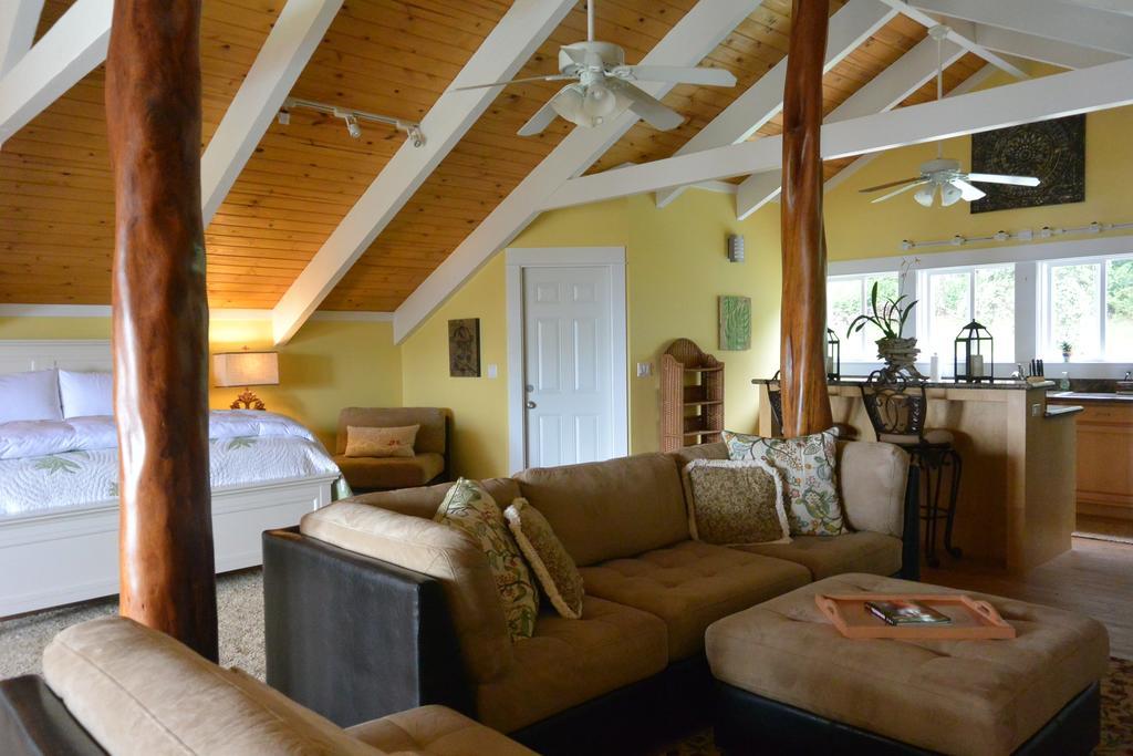 Hamakua Ranch House (adults Only) Bed & Breakfast 4*