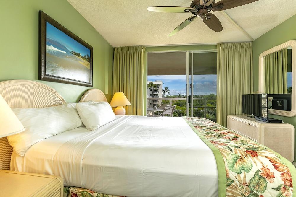 Aston At The Maui Banyan 3*