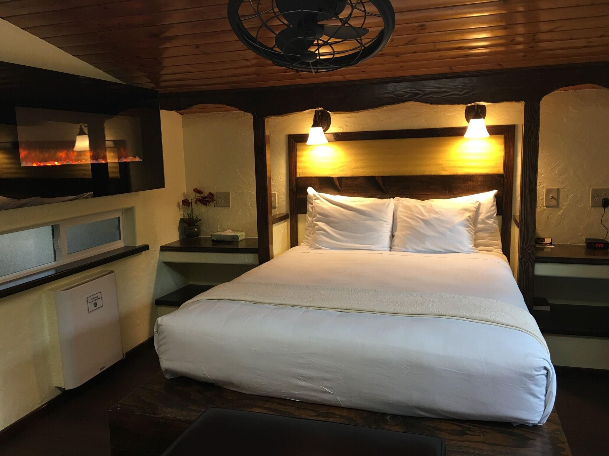 Kilauea Lodge