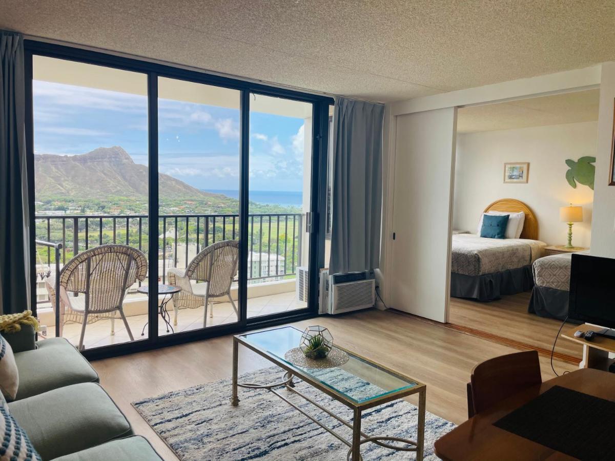 Waikiki Banyan 3411 Ocean View - Free Parking *