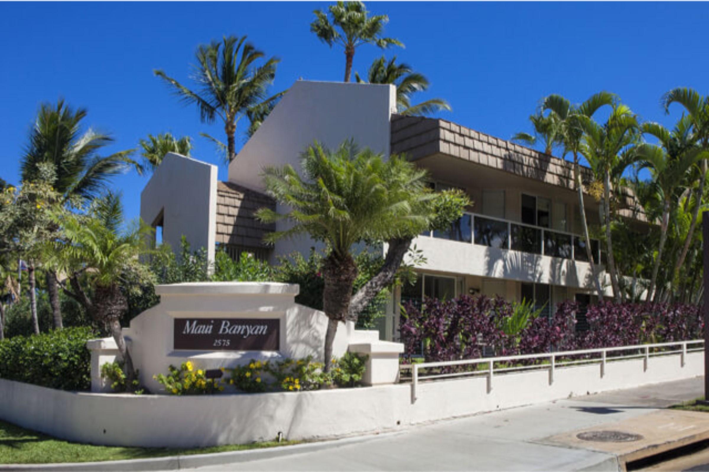 Aparthotel Aston At The Maui Banyan 3*