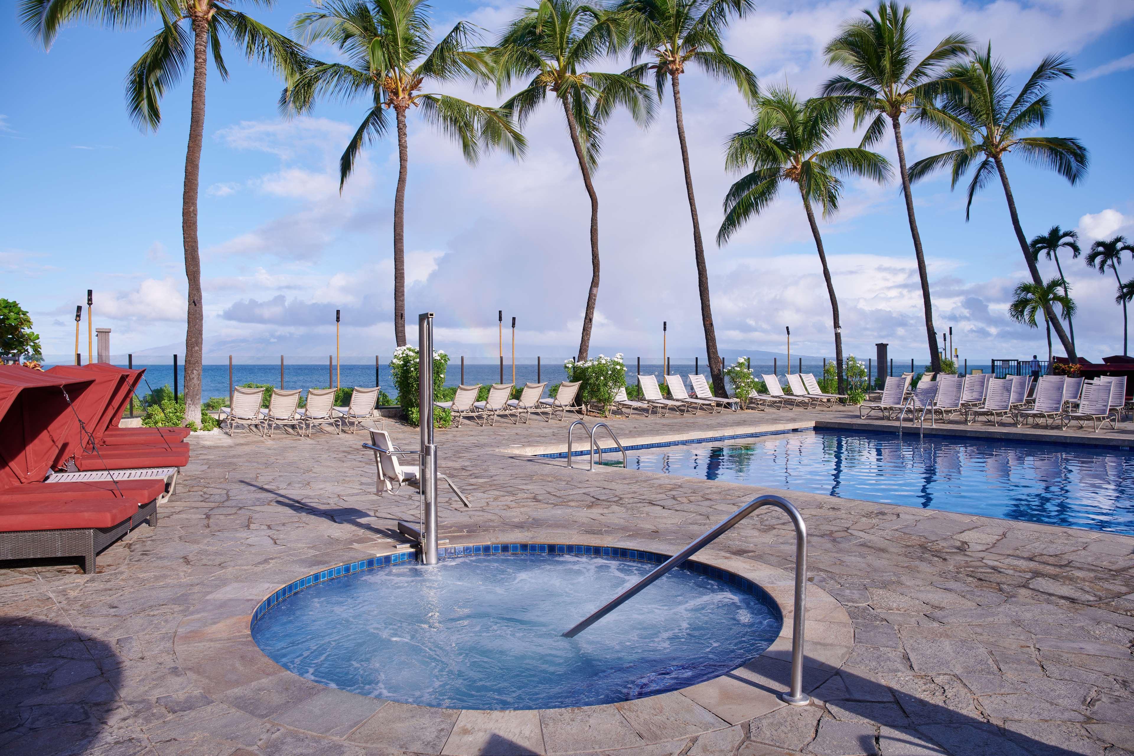 Aston Kaanapali Shores Aparthotel 4*