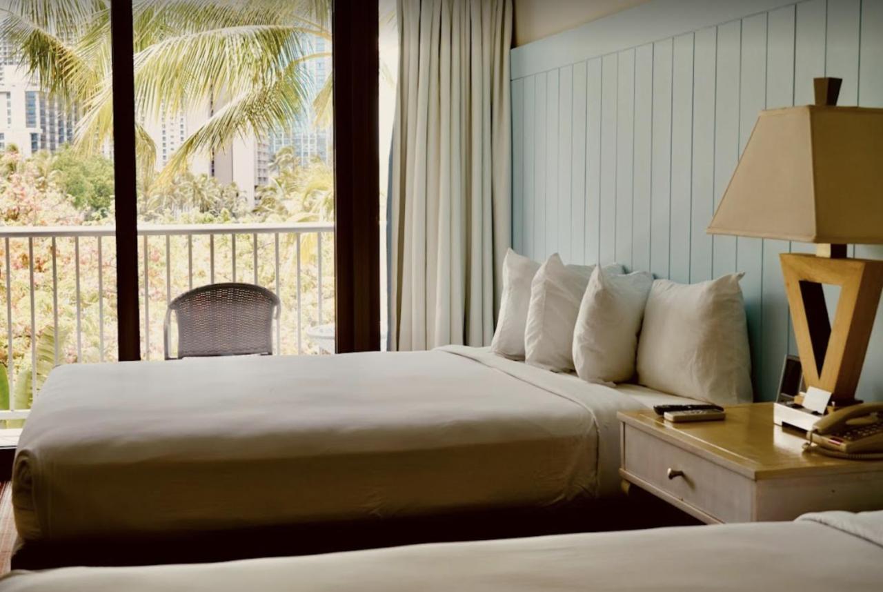 La Croix Hotel