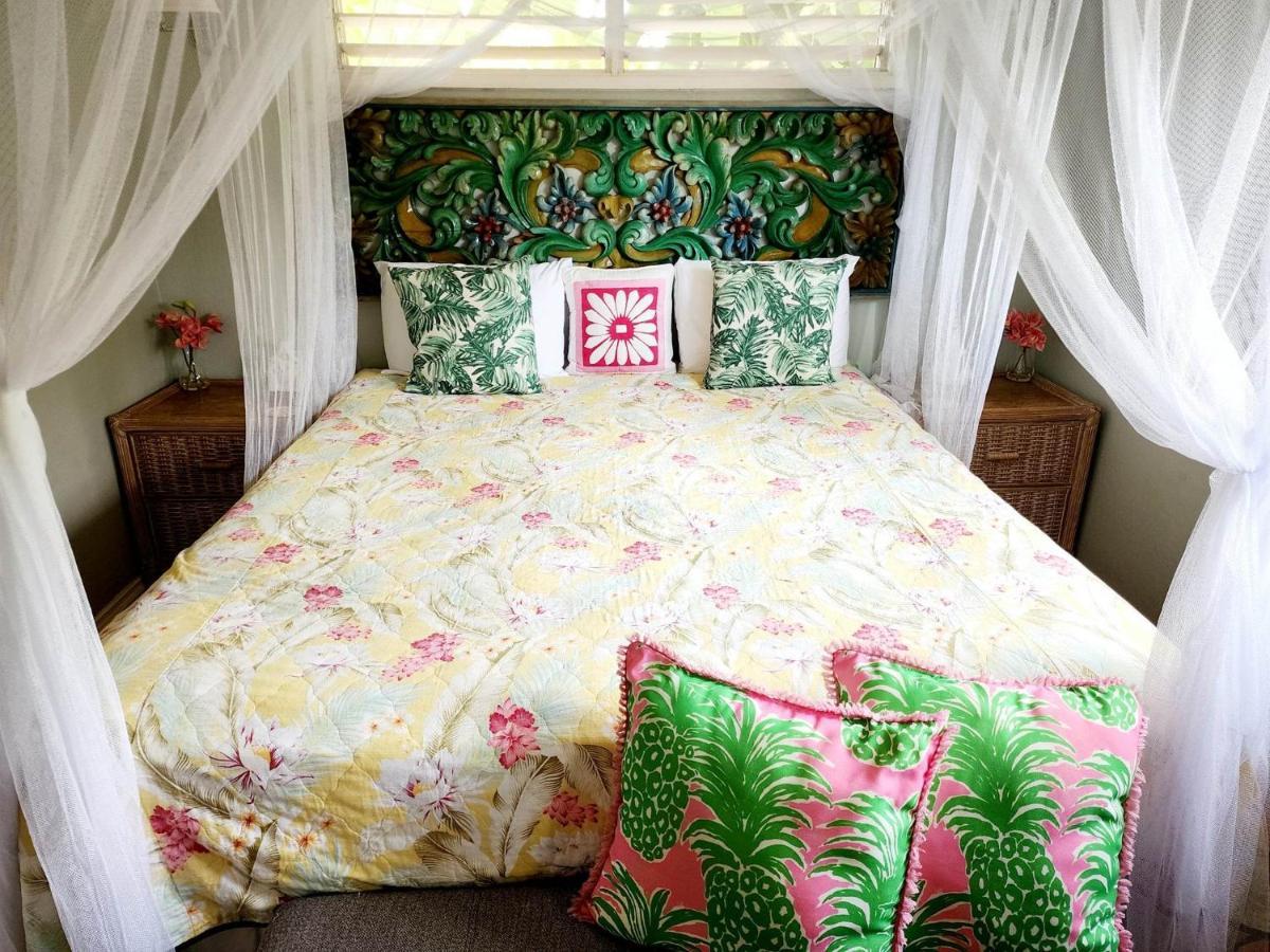 Old House-walk To Town & Beach! Guest house 3*