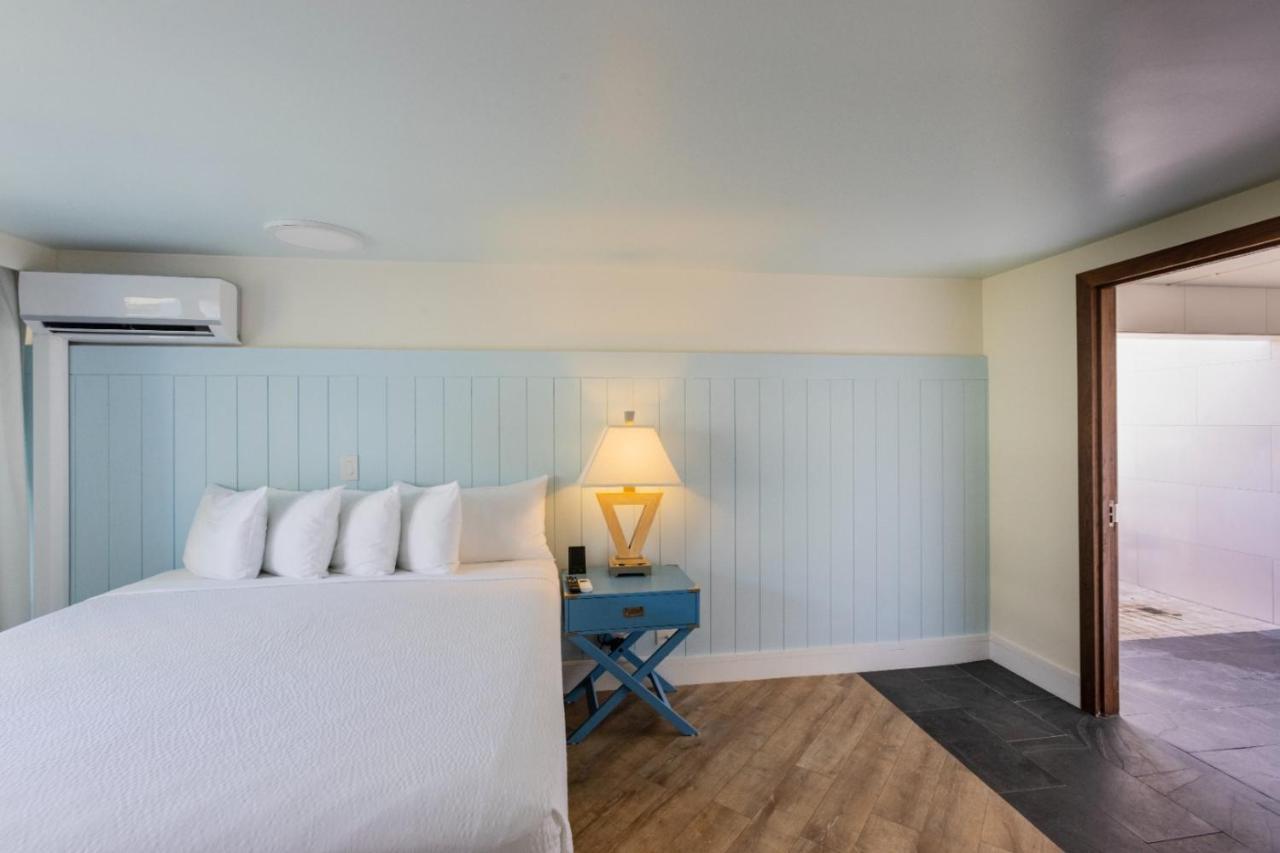 La Croix Hotel