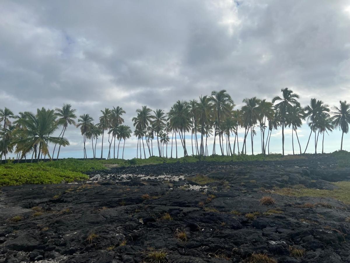 The Bali House And At Hawaii Kehena