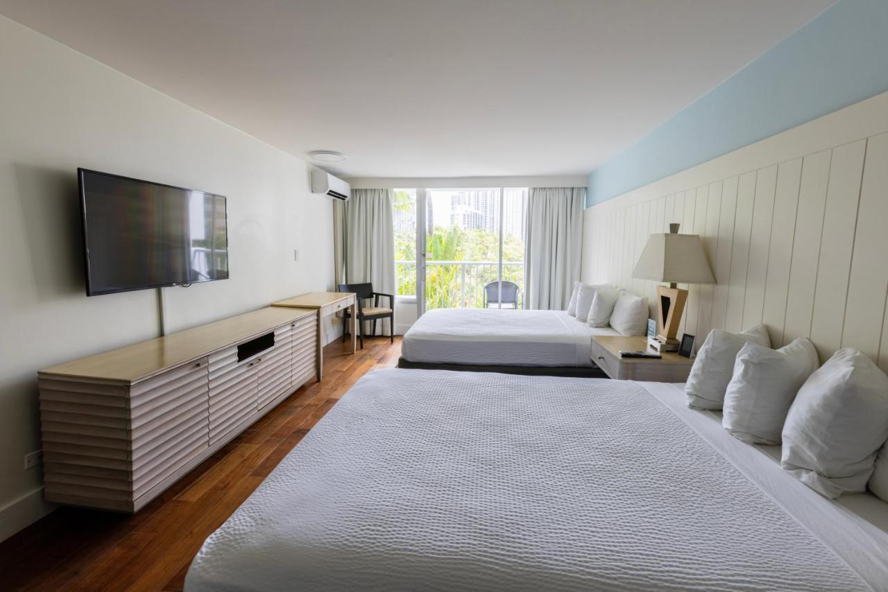 La Croix Hotel