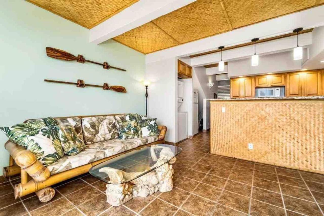 Kailua Bay View, Ac, King Bed, Lanai, Pool, Walk To Kailua Village Apartment *