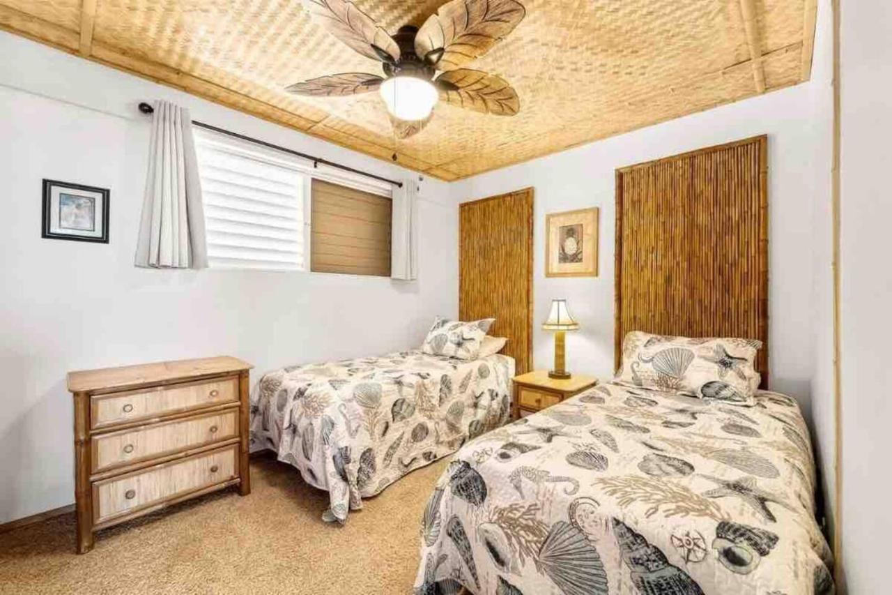 Kailua Bay View, Ac, King Bed, Lanai, Pool, Walk To Kailua Village Apartment