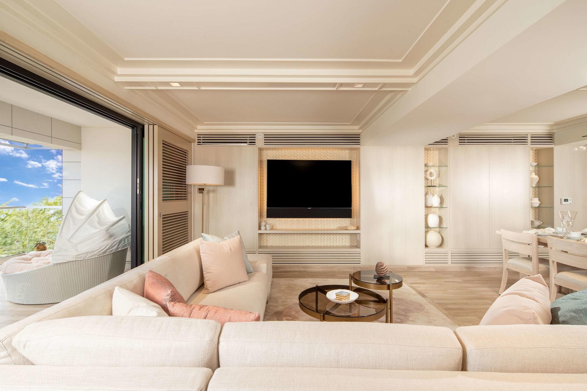 Aston Beachside Hotel