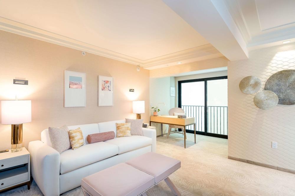 Aston Beachside 2* Waikiki