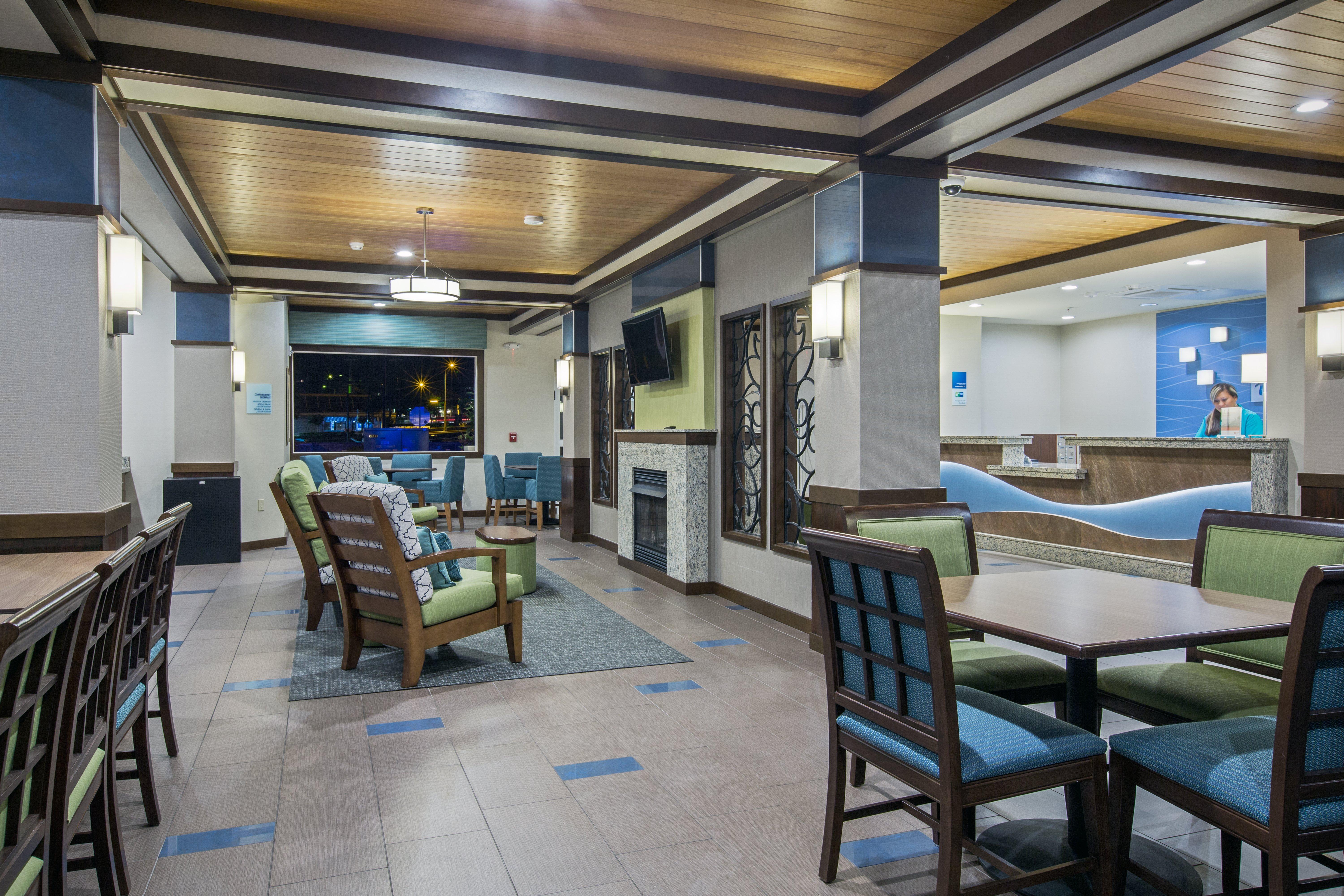 Express & By Ihg Resort Kailua-Kona