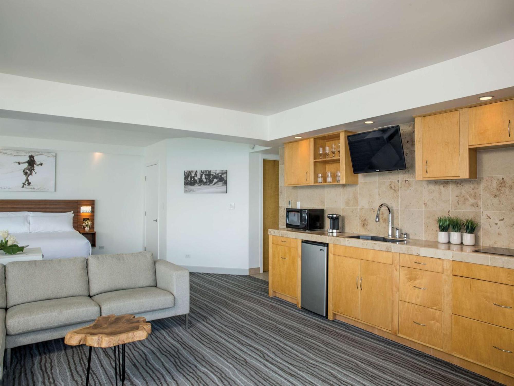 Resort Grand Naniloa Hotel, A Doubletree By Hilton 4*