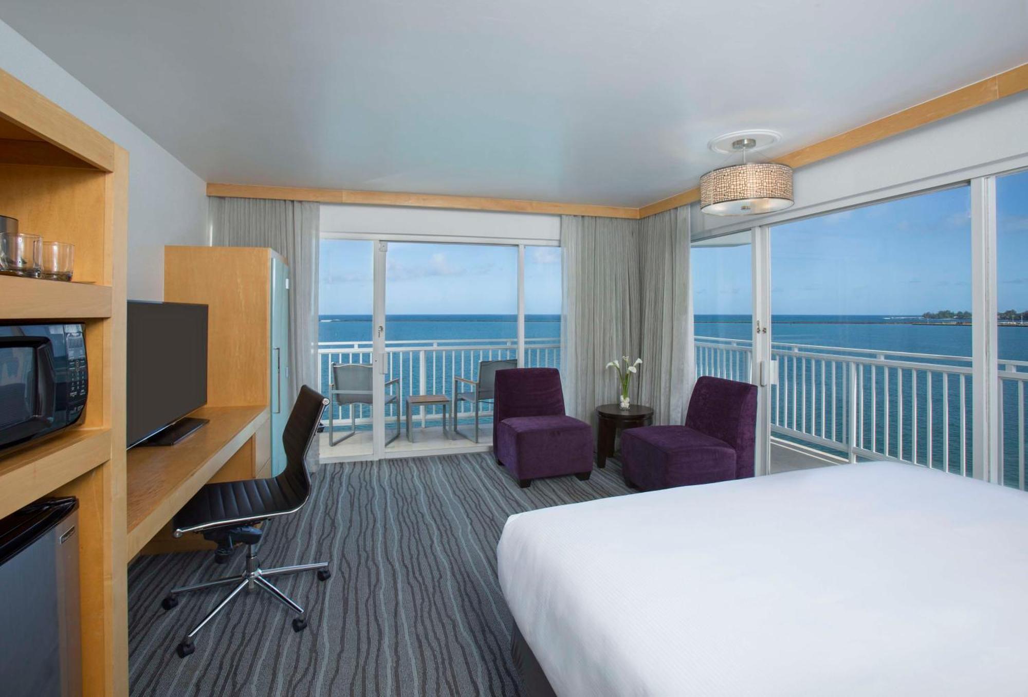 Grand Naniloa Hotel, A Doubletree By Hilton 4*