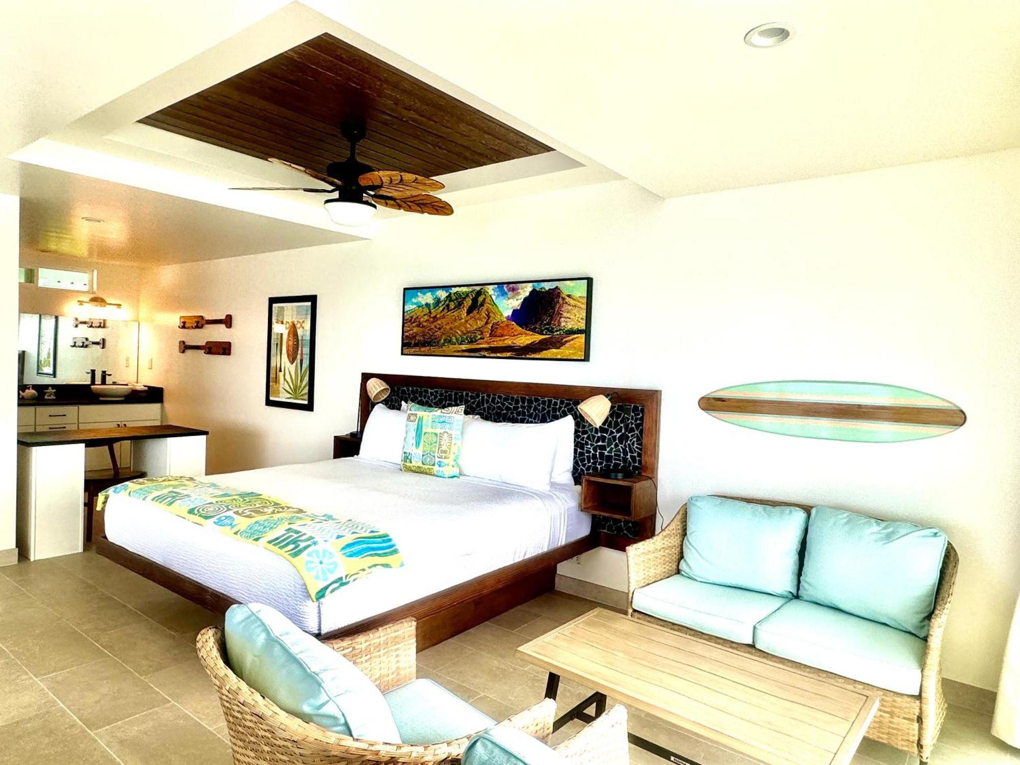Kona Tiki Hotel