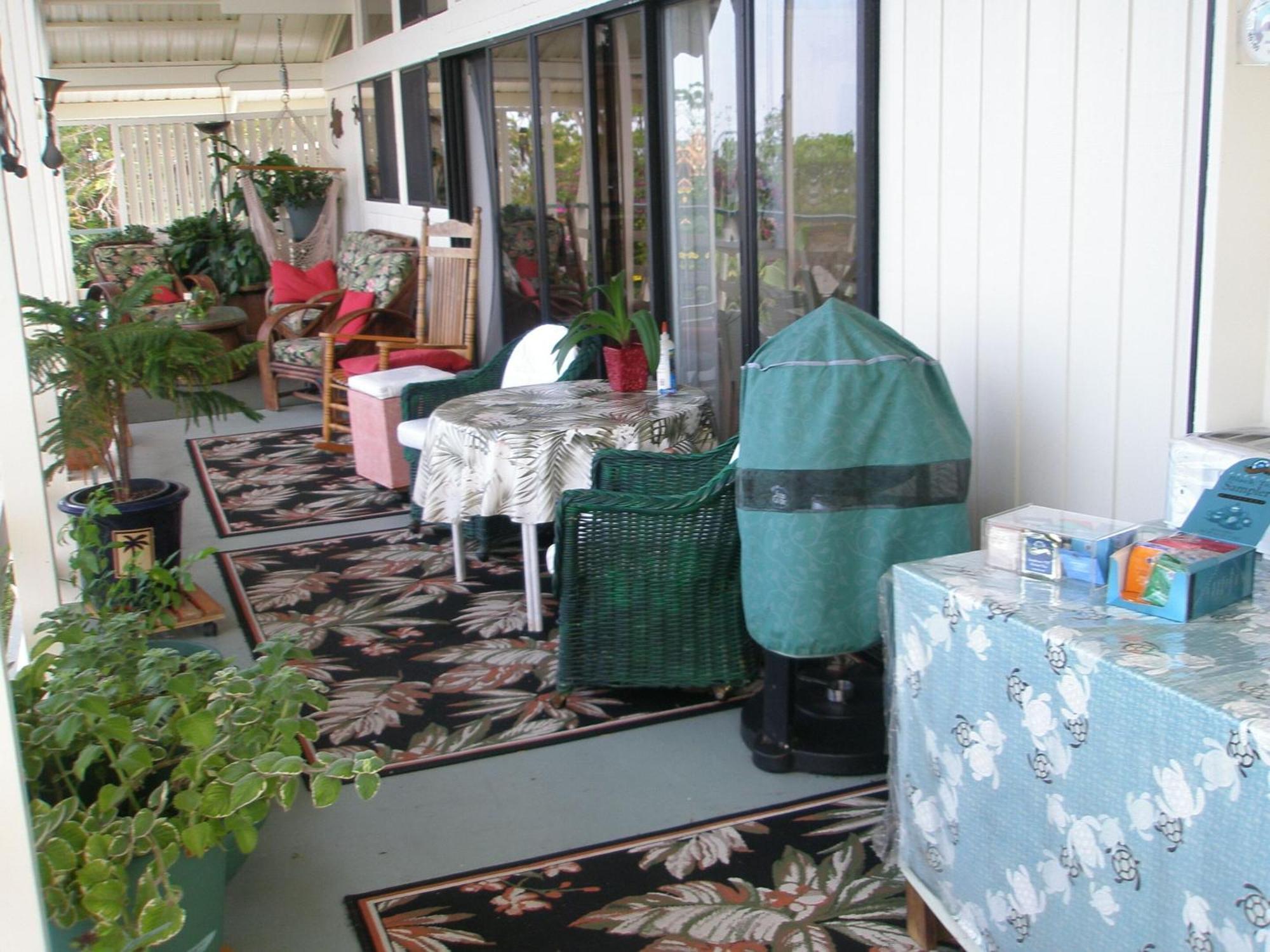 Hale-hoola Bed & Breakfast 4*