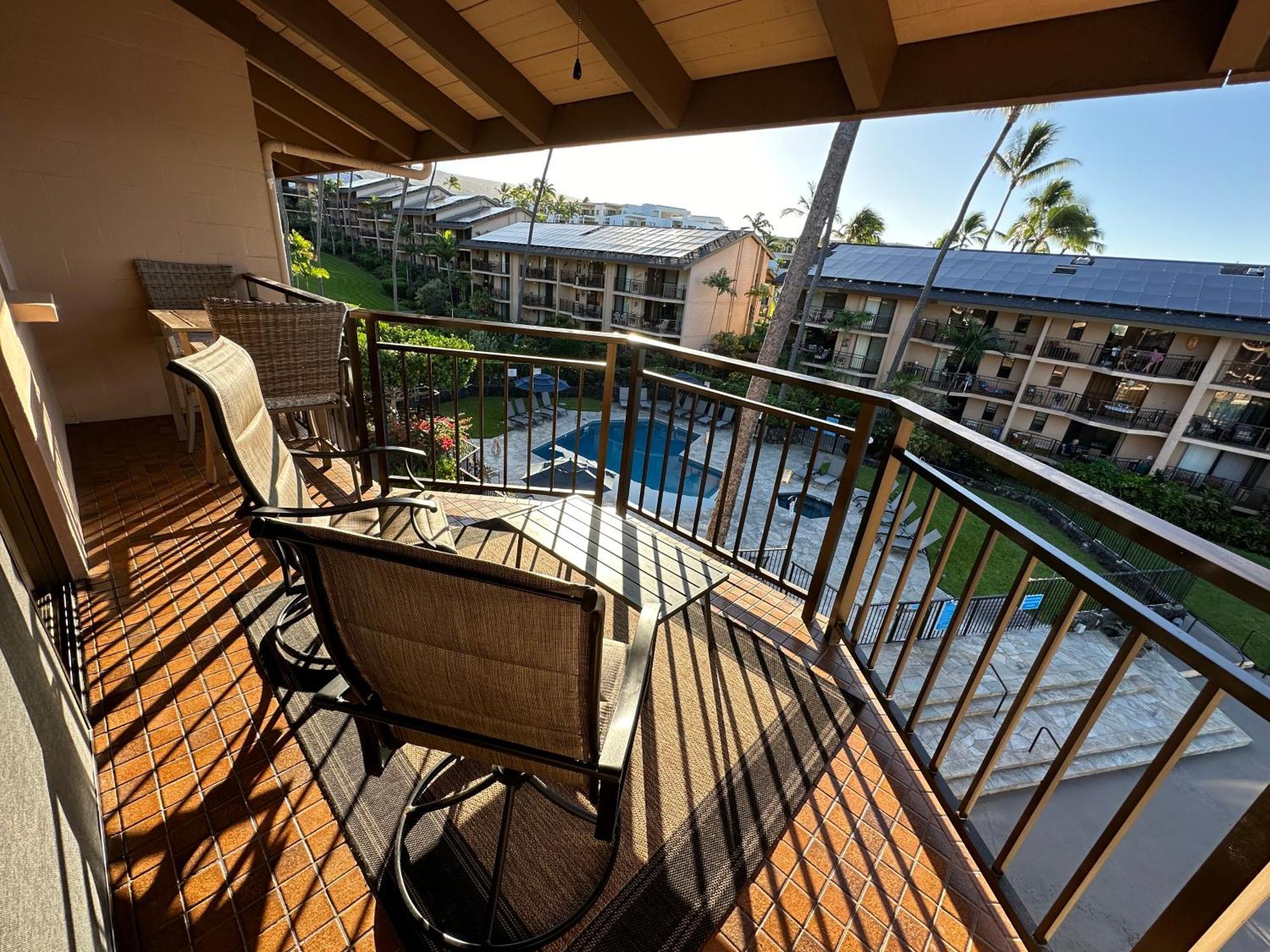Oceanfront Penthouse With Loft Kailua-Kona
