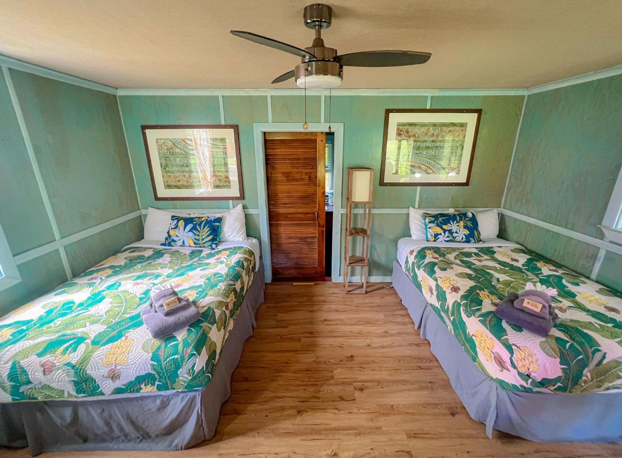 Hawaiian Sanctuary Eco Retreat Center Farm stay
