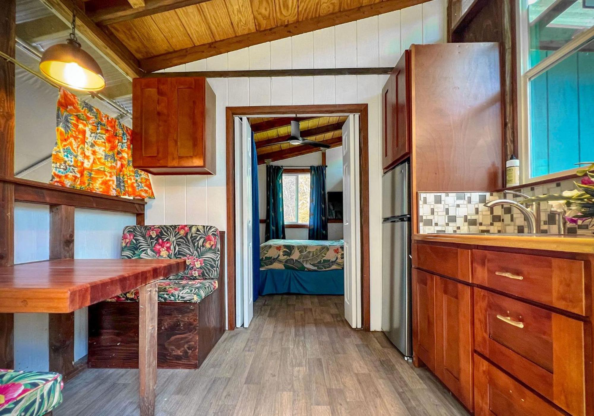 Hawaiian Sanctuary Eco Retreat Center Farm stay Pahoa