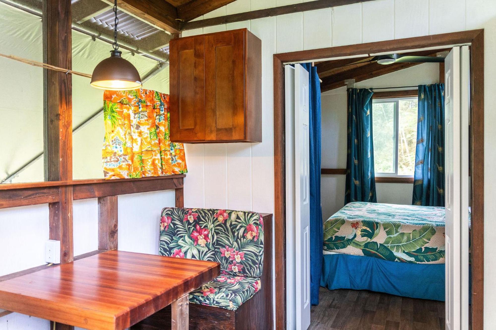 Hawaiian Sanctuary Eco Retreat Center * Pahoa