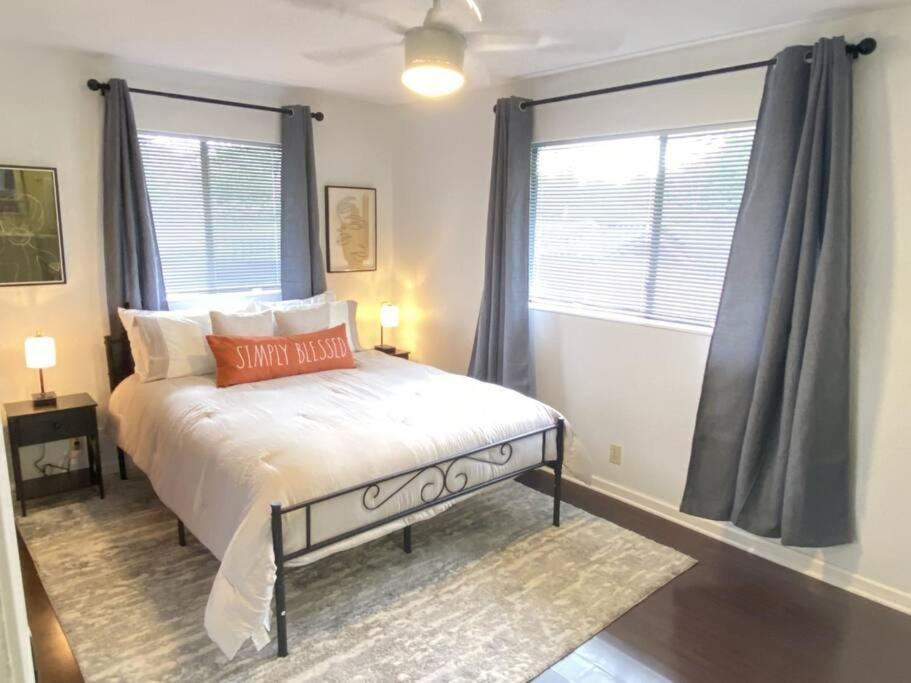 Peaceful, Private Master Bedroom With Own Bath Near Hilo, With Ac! Apartment Keaau