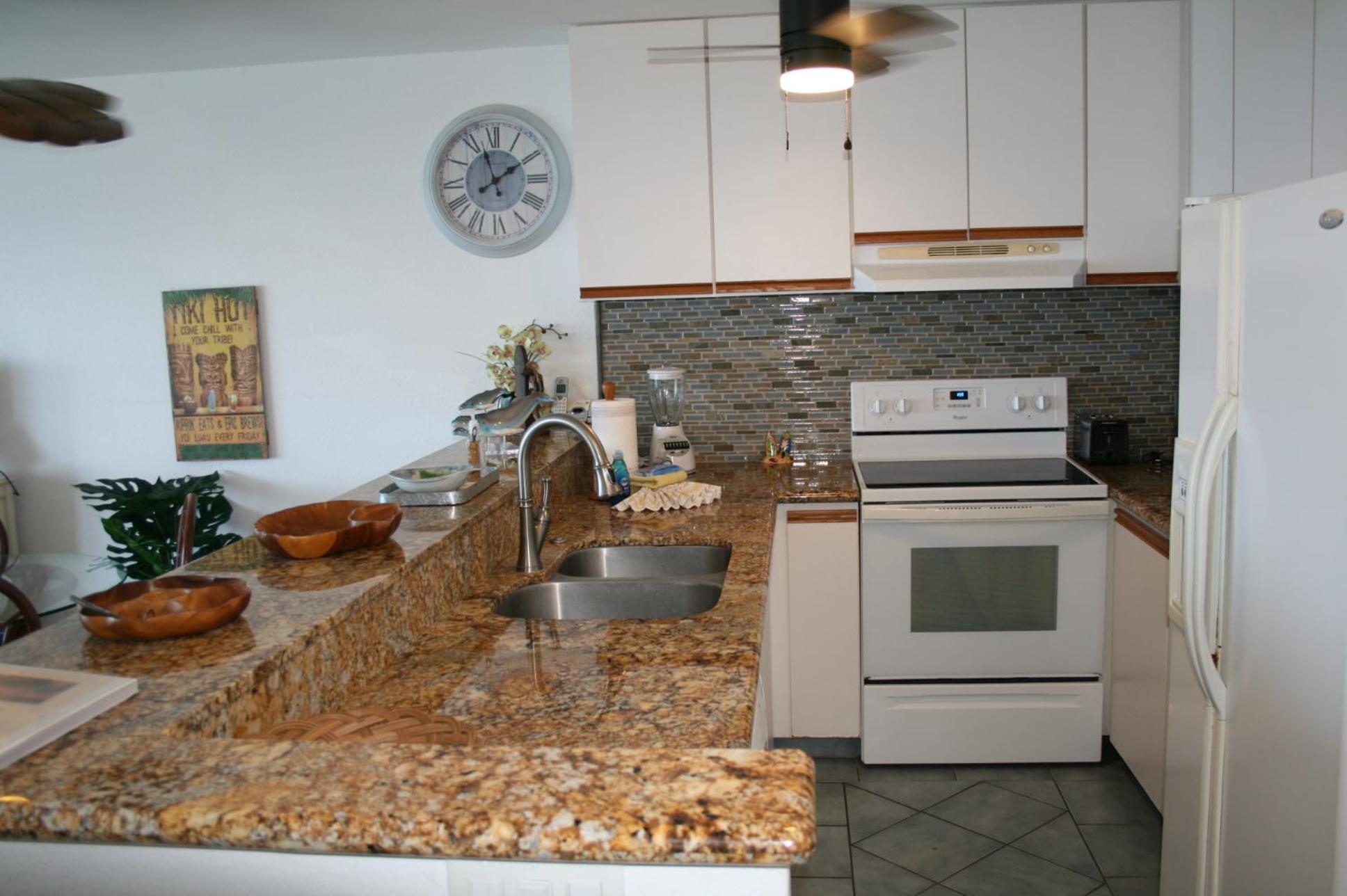 Oceanfront Paradise With Private Lanai Overlooking Bay Holiday home *