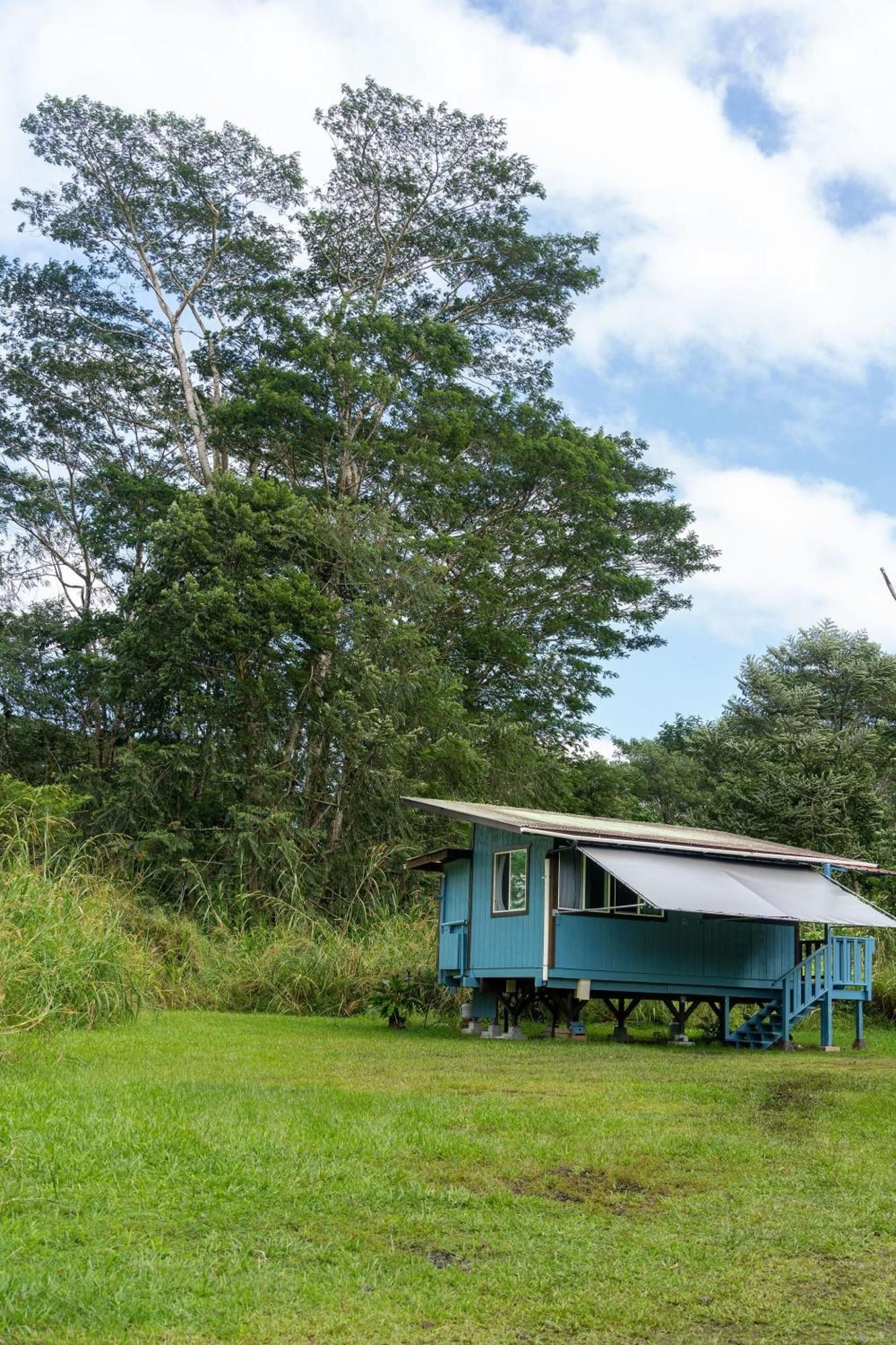 Hawaiian Sanctuary Eco Retreat Center *