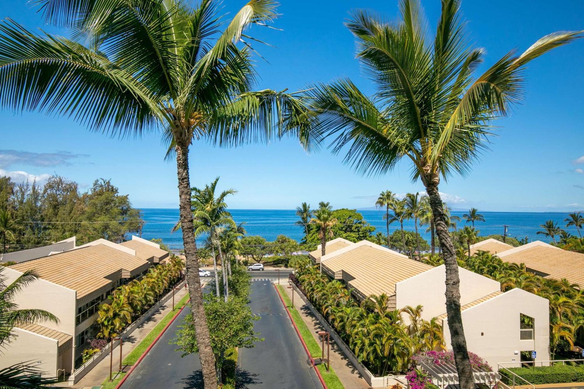 Aparthotel Aston At The Maui Banyan 3*