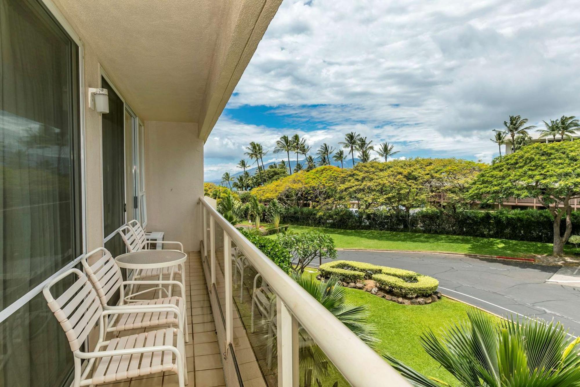 Aston At The Maui Banyan Aparthotel 3*