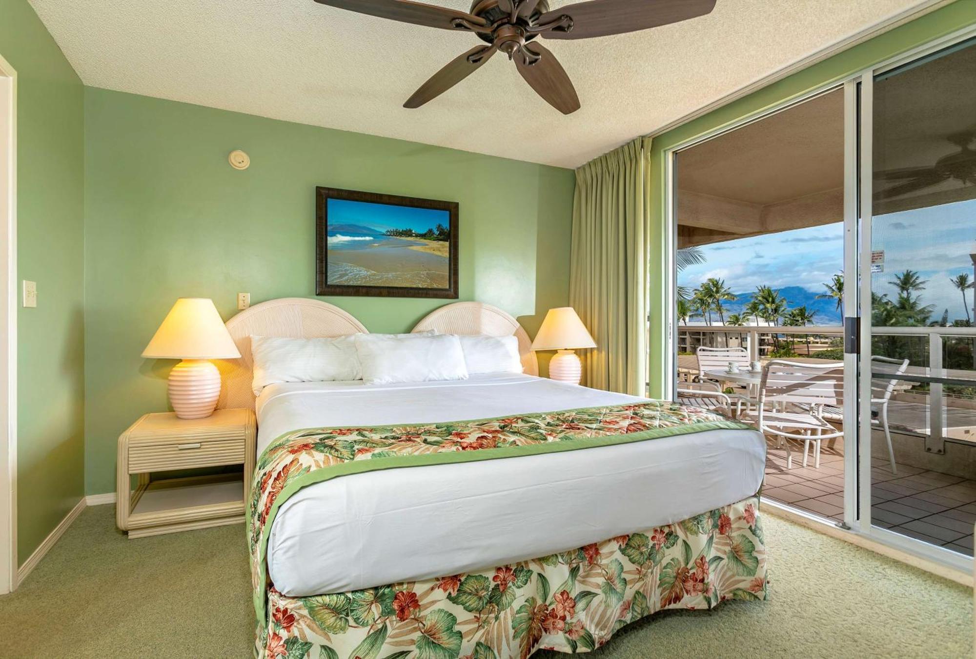 Aston At The Maui Banyan 3*