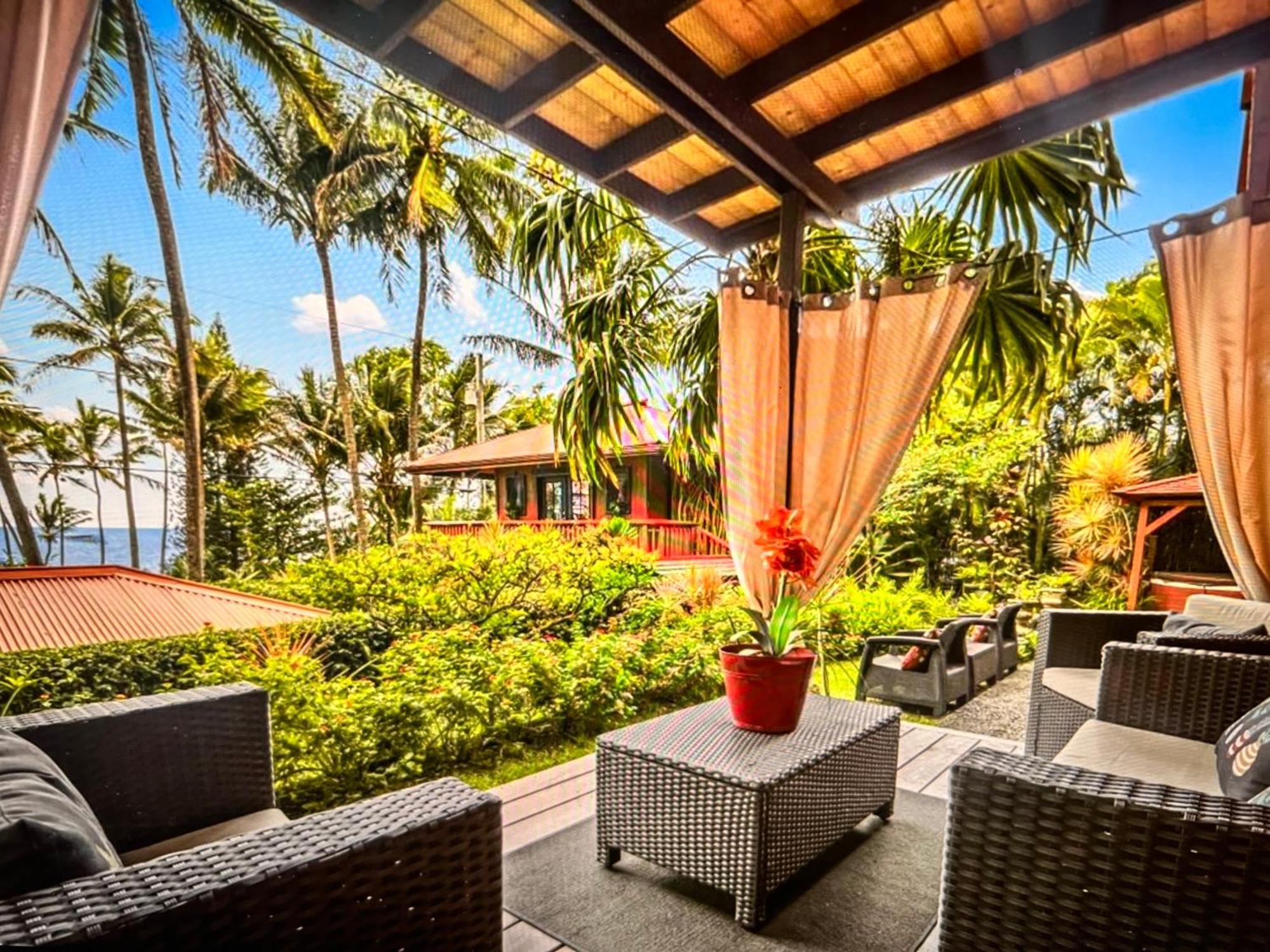 The Bali House And At Hawaii Holiday home *