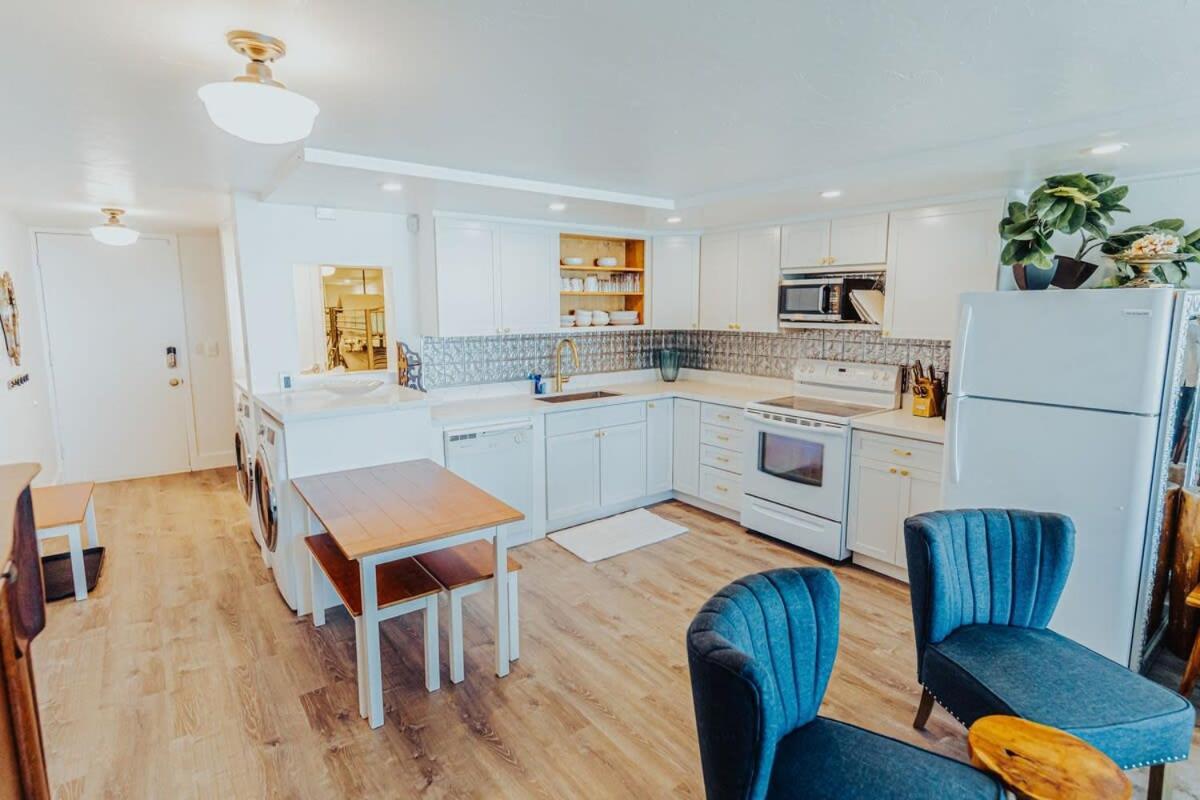 Holiday home Luxury Beachfront Hau'ula
