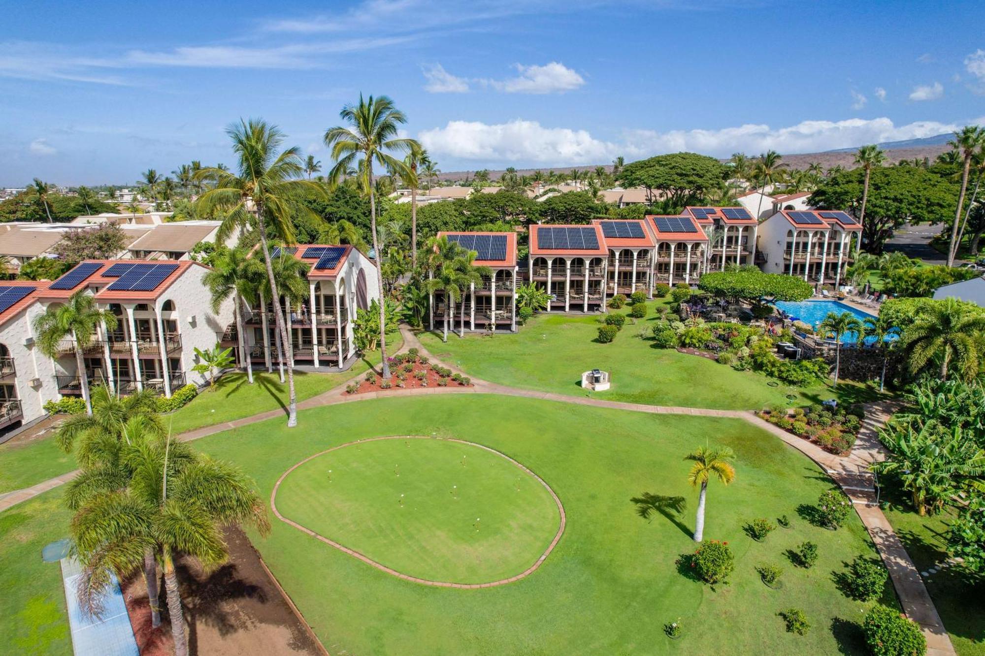 Aston Maui Hill Aparthotel 3*