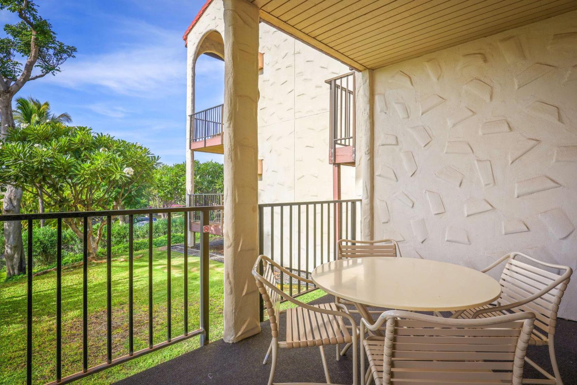 Aston Maui Hill Aparthotel