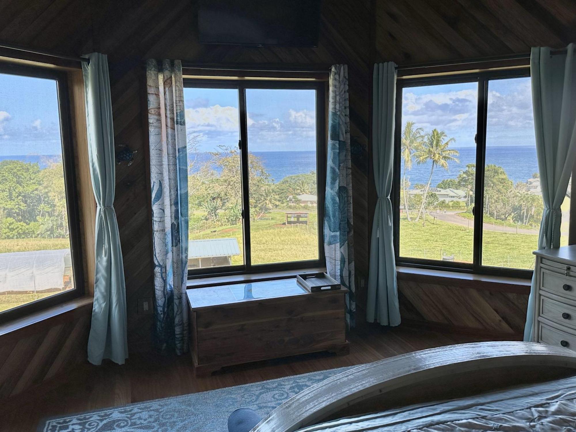 Hawaii Magic Skies Bed & Breakfast