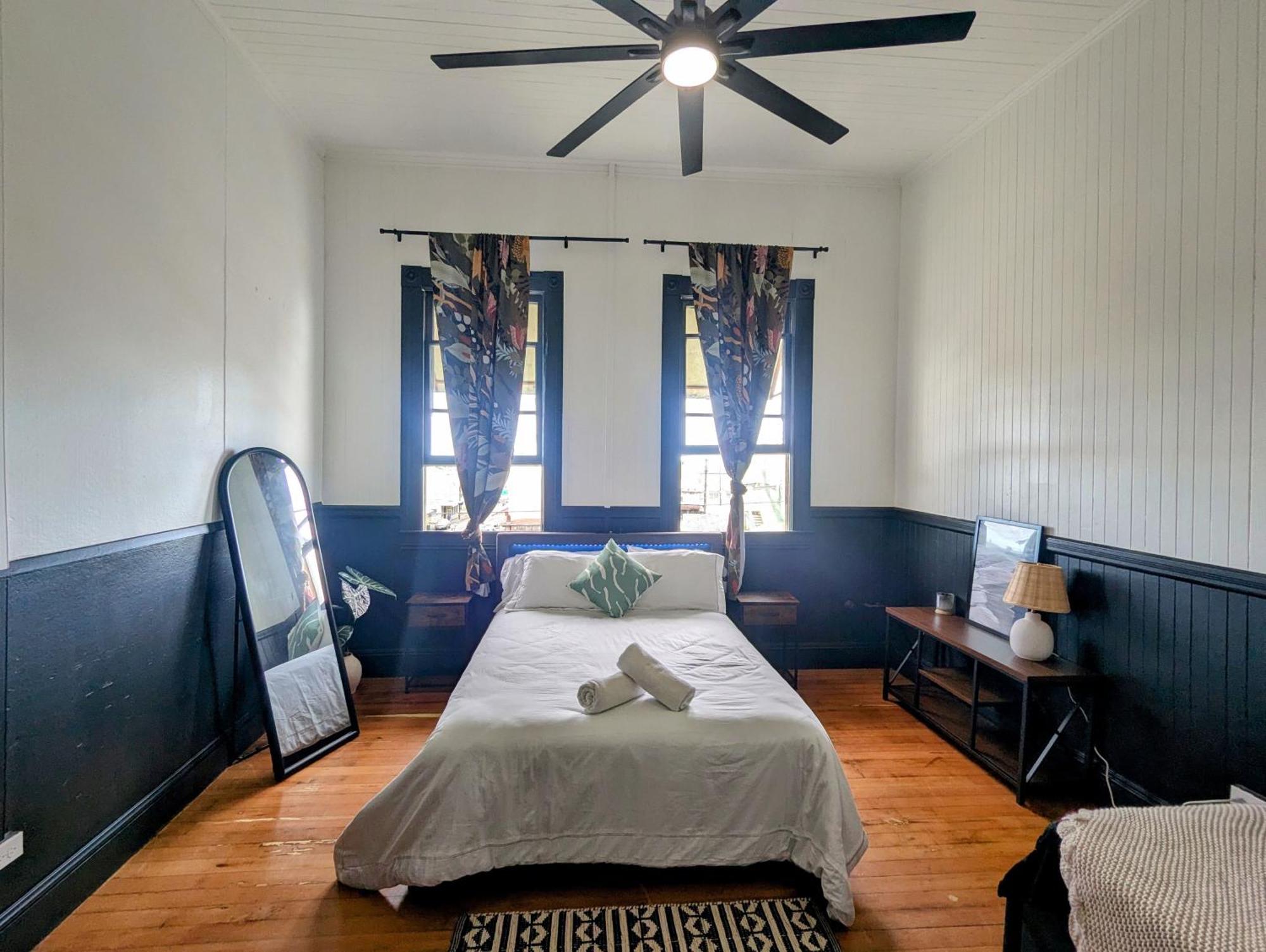 Howzit Hawaii Hostel Hilo