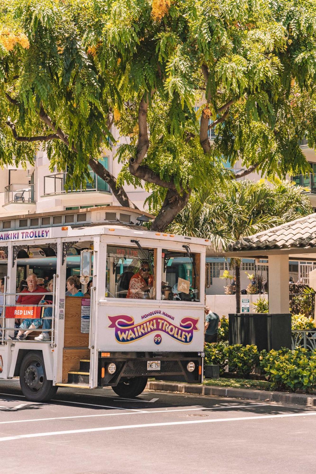 Aloha Vibes With Ocean Views, Near & Parking! * Honolulu