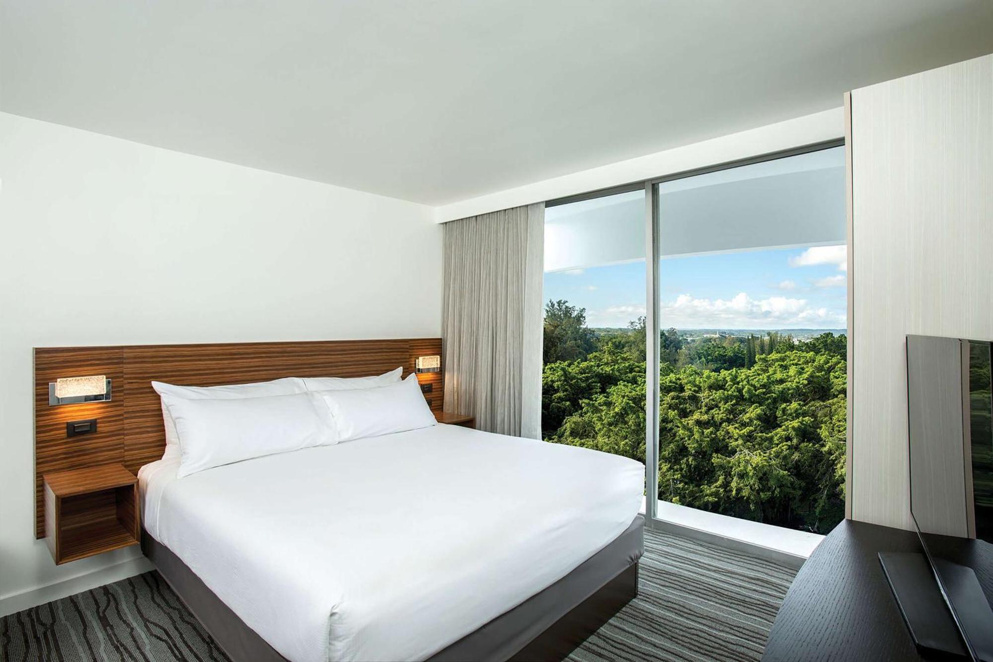 Grand Naniloa Hotel, A Doubletree By Hilton Resort 4*