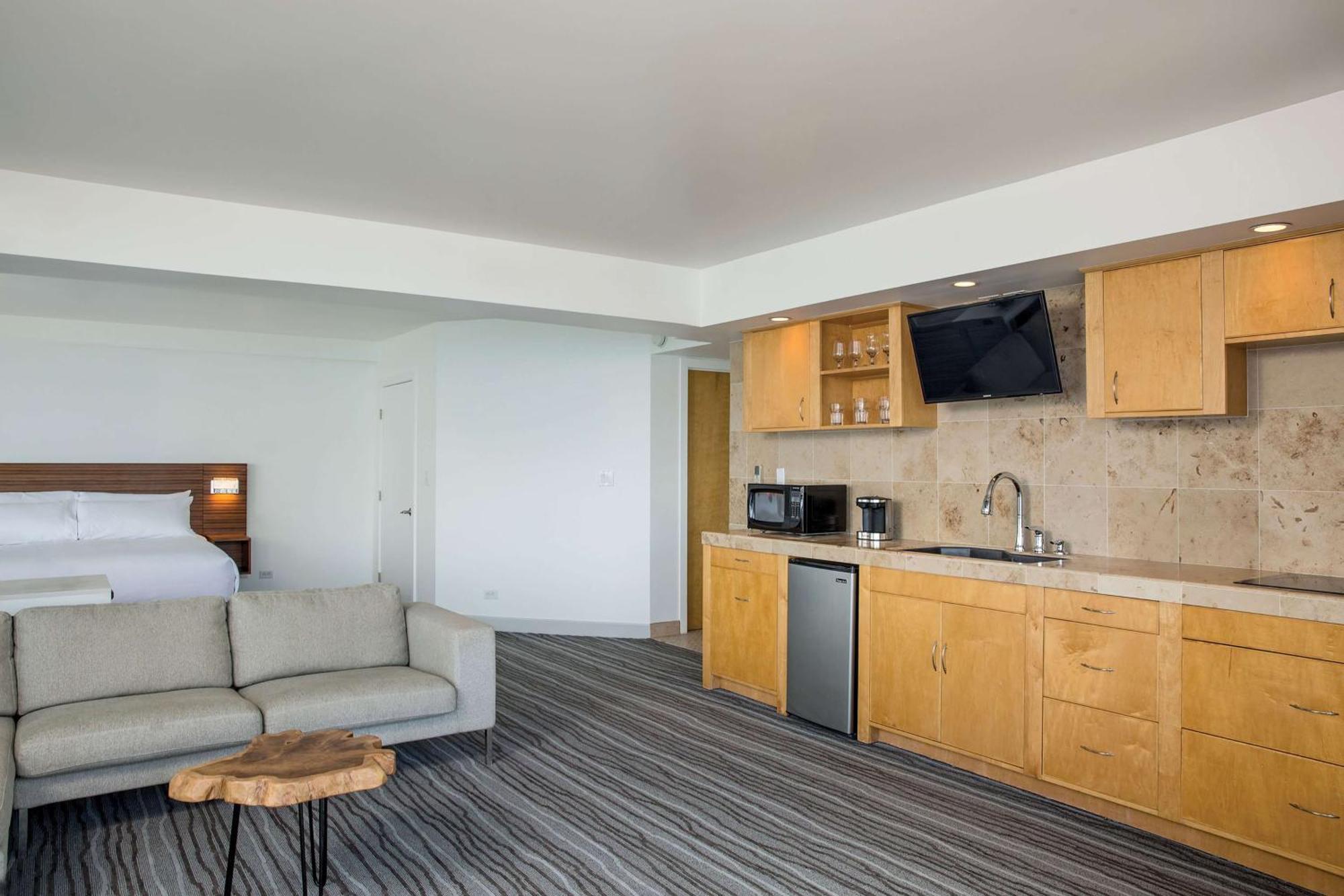 Grand Naniloa Hotel, A Doubletree By Hilton Resort Hilo