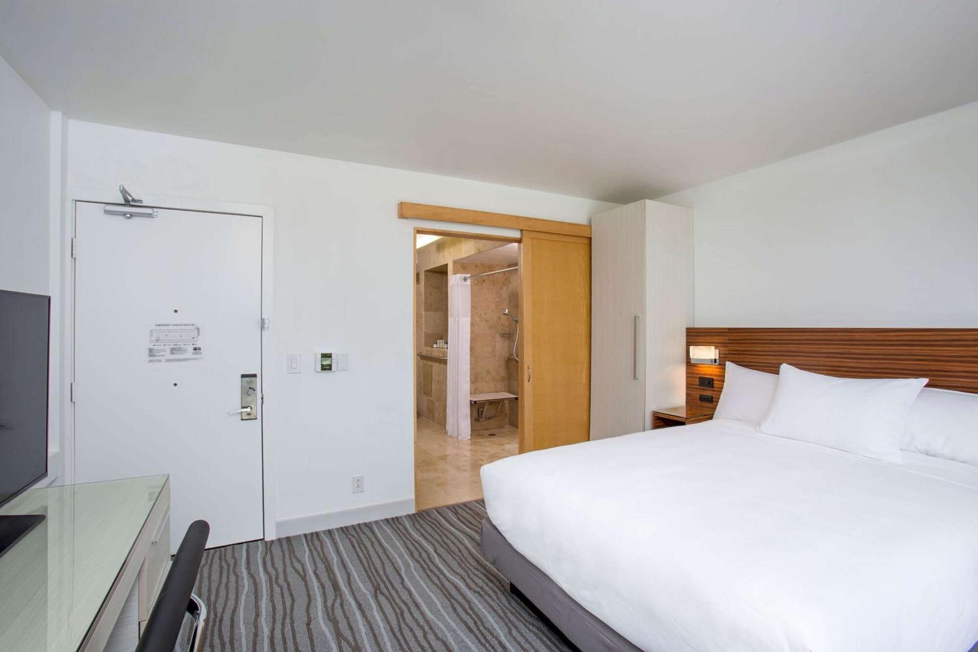 Grand Naniloa Hotel, A Doubletree By Hilton