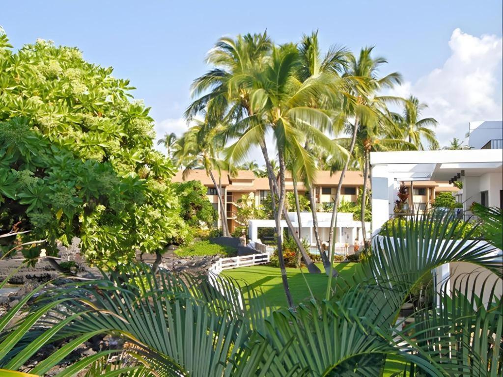 Wyndham Royal Sea Cliff Hotel
