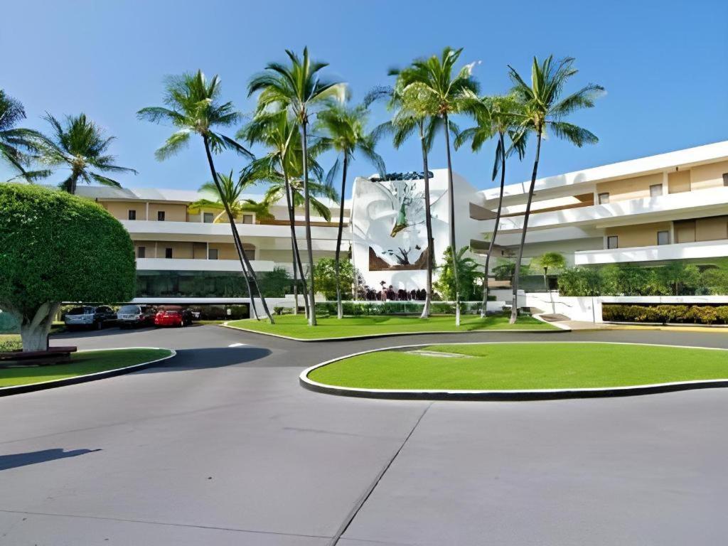 Wyndham Royal Sea Cliff Hotel 3*
