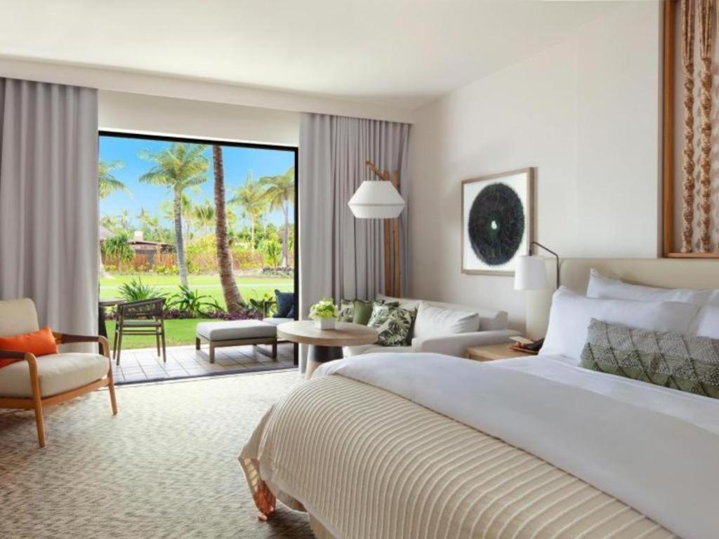 Mauna Lani, Collection Hotel