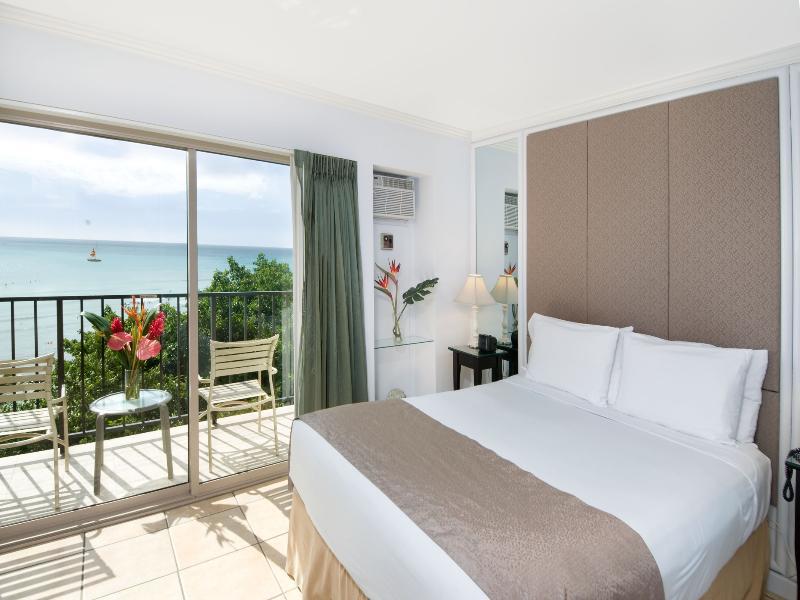 Aston Beachside Hotel
