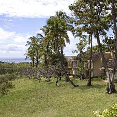 Makaha & Golf Club