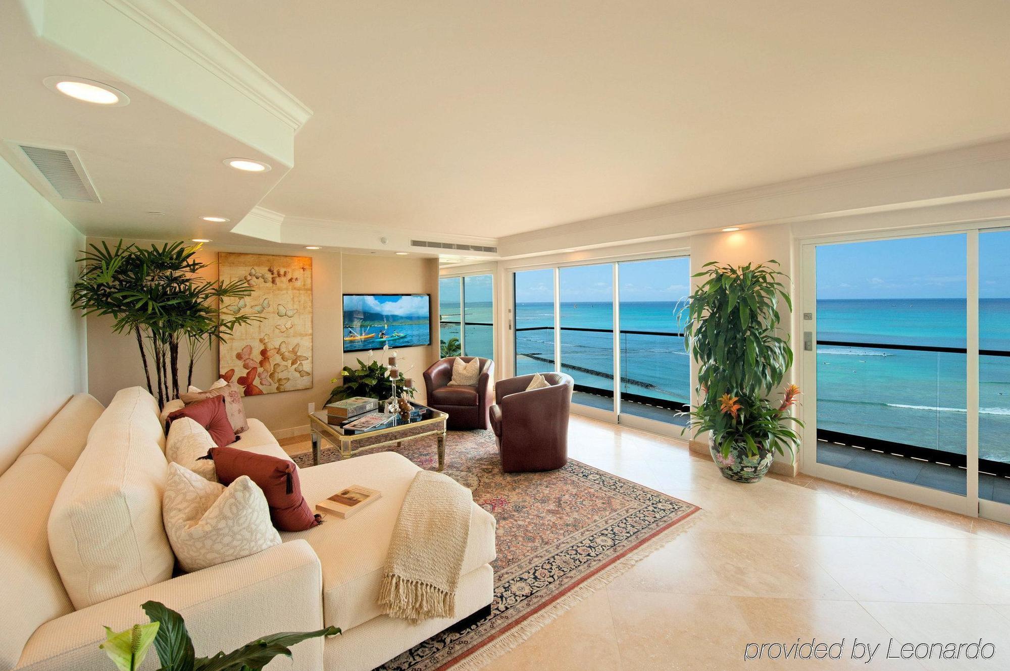 Aston Beachside 2*