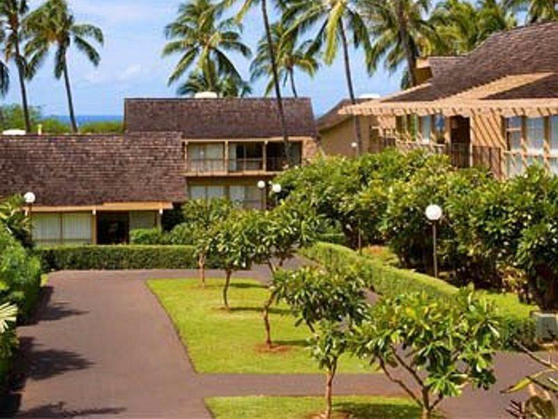 Makaha & Golf Club