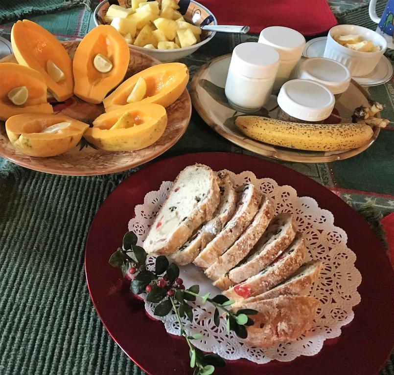 Aloha Happy Place Bed & Breakfast 4*
